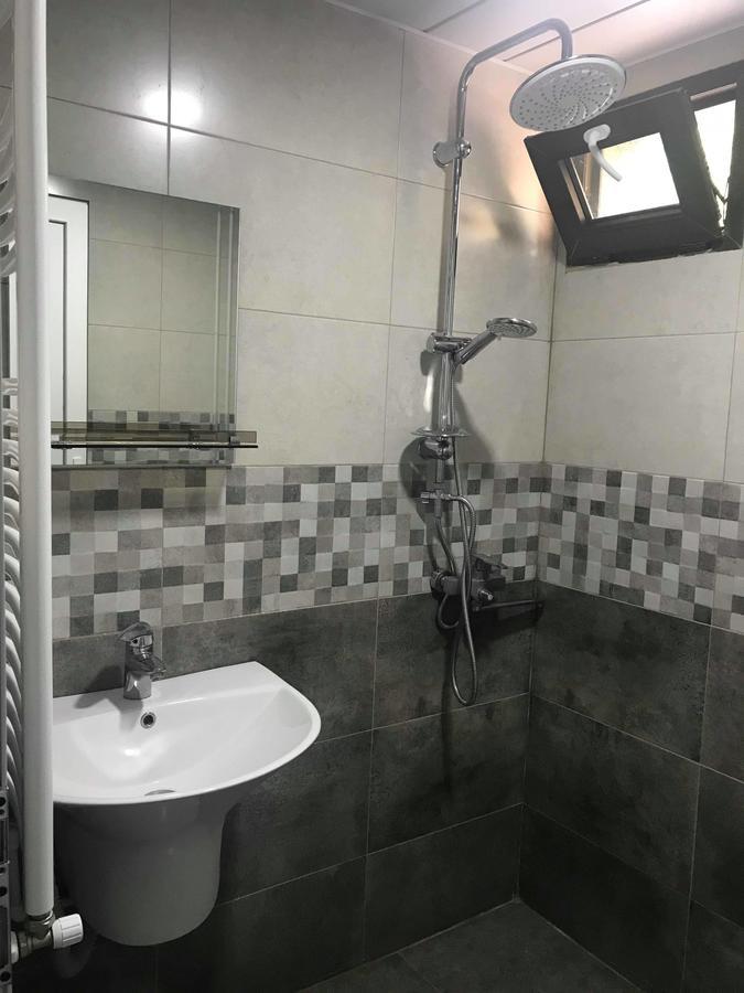 Guesthouse Ori Beli In Mestia Exteriör bild